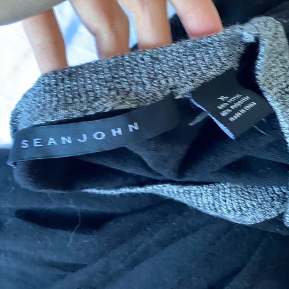 SOLDOversized vintage Men’s Sean John Sweater XL - Picture 7 of 7
